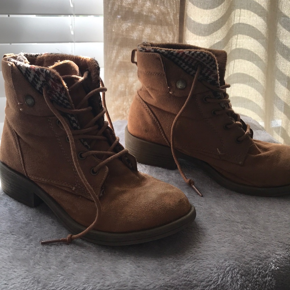 Brown boots